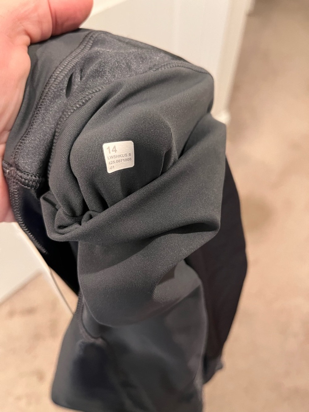 Lululemon Satin Shine leggings - Picture 3 of 6
